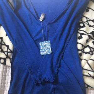 Free People V back layering top.